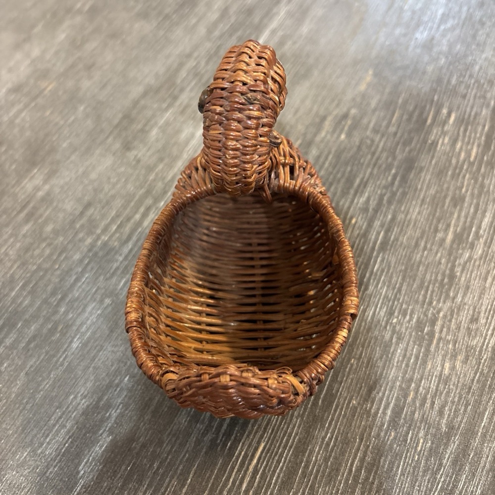Vintage 90s Small Brown Wicker Duck Figurine Trinket Basket Goose Cottage Core - Picture 4 of 9